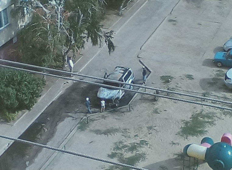 Сгоревший автомобиль